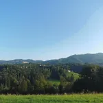 Vakantiehuis Stilvolles Suedsteiermark Ruhige Lage Aussicht & E-ladestation *