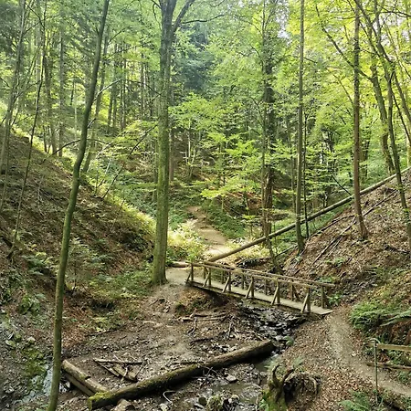Дом отдыха Stilvolles Suedsteiermark Ruhige Lage Aussicht & E-ladestation Eibiswald