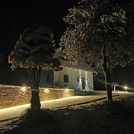 Stilvolles Suedsteiermark Ruhige Lage Aussicht & E-ladestation 別荘 Eibiswald