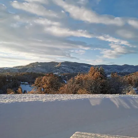 Stilvolles Suedsteiermark Ruhige Lage Aussicht & E-ladestation בית נופש Eibiswald