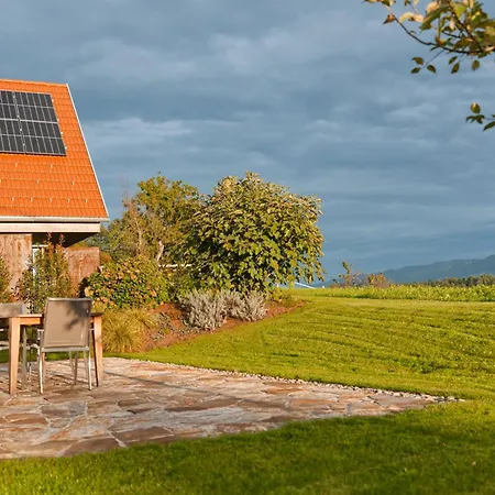 Дом отдыха Stilvolles Suedsteiermark Ruhige Lage Aussicht & E-ladestation *