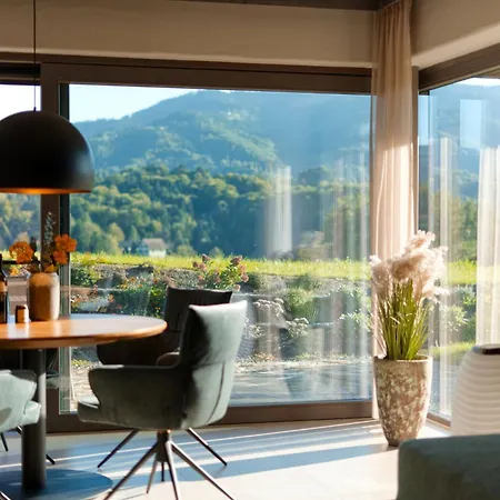 Stilvolles Suedsteiermark Ruhige Lage Aussicht & E-ladestation Vakantiehuis