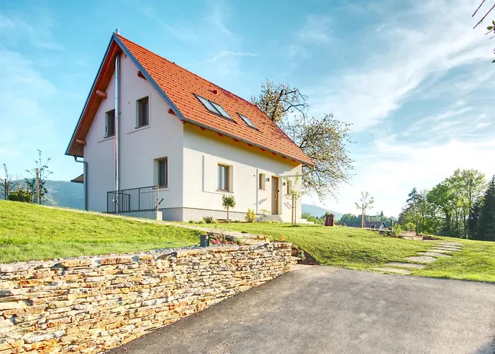 Stilvolles Suedsteiermark Ruhige Lage Aussicht & E-ladestation *