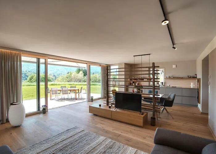 Stilvolles Suedsteiermark Ruhige Lage Aussicht & E-ladestation بيت للعطل Eibiswald