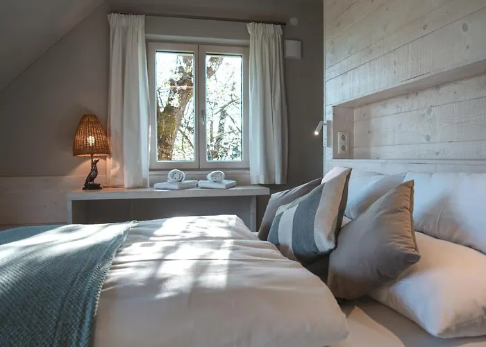 Stilvolles Suedsteiermark Ruhige Lage Aussicht & E-ladestation Semesterbostad