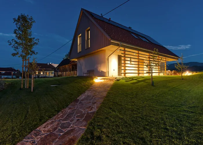 Stilvolles Suedsteiermark Ruhige Lage Aussicht & E-ladestation بيت للعطل