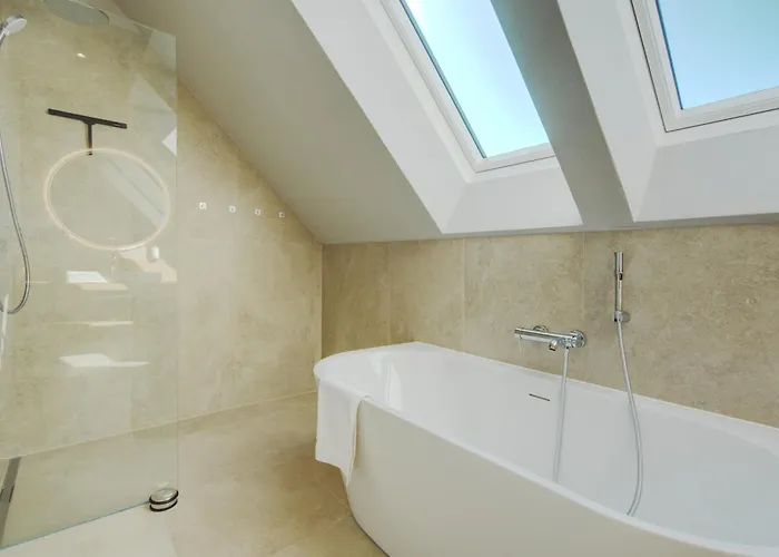 Stilvolles Suedsteiermark Ruhige Lage Aussicht & E-ladestation Semesterbostad *