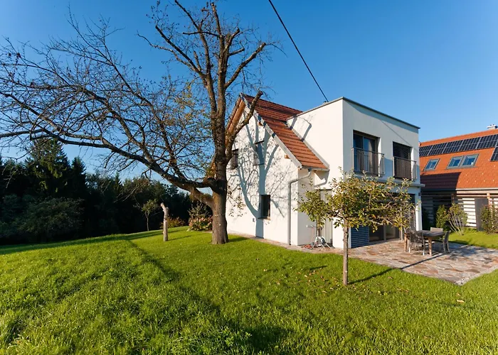 Stilvolles Suedsteiermark Ruhige Lage Aussicht & E-ladestation * Eibiswald