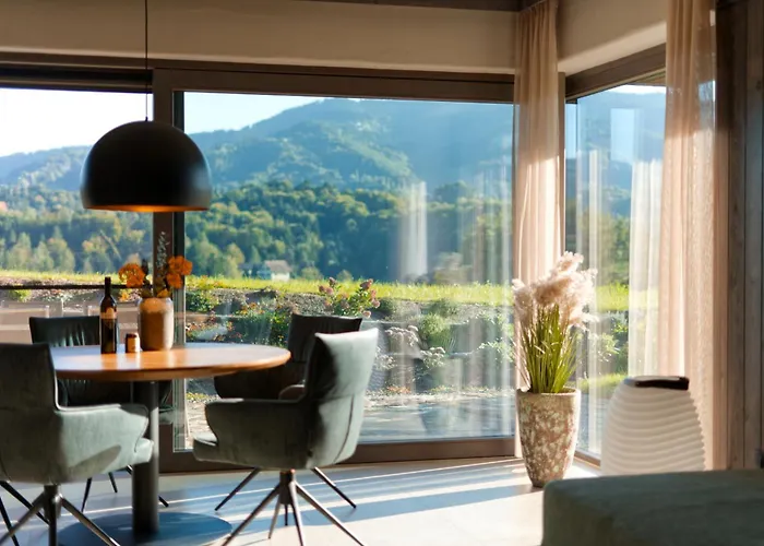 Stilvolles Suedsteiermark Ruhige Lage Aussicht & E-ladestation بيت للعطل